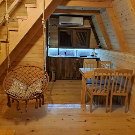 Wooden Cottages Konak Savnik エクステリア 写真