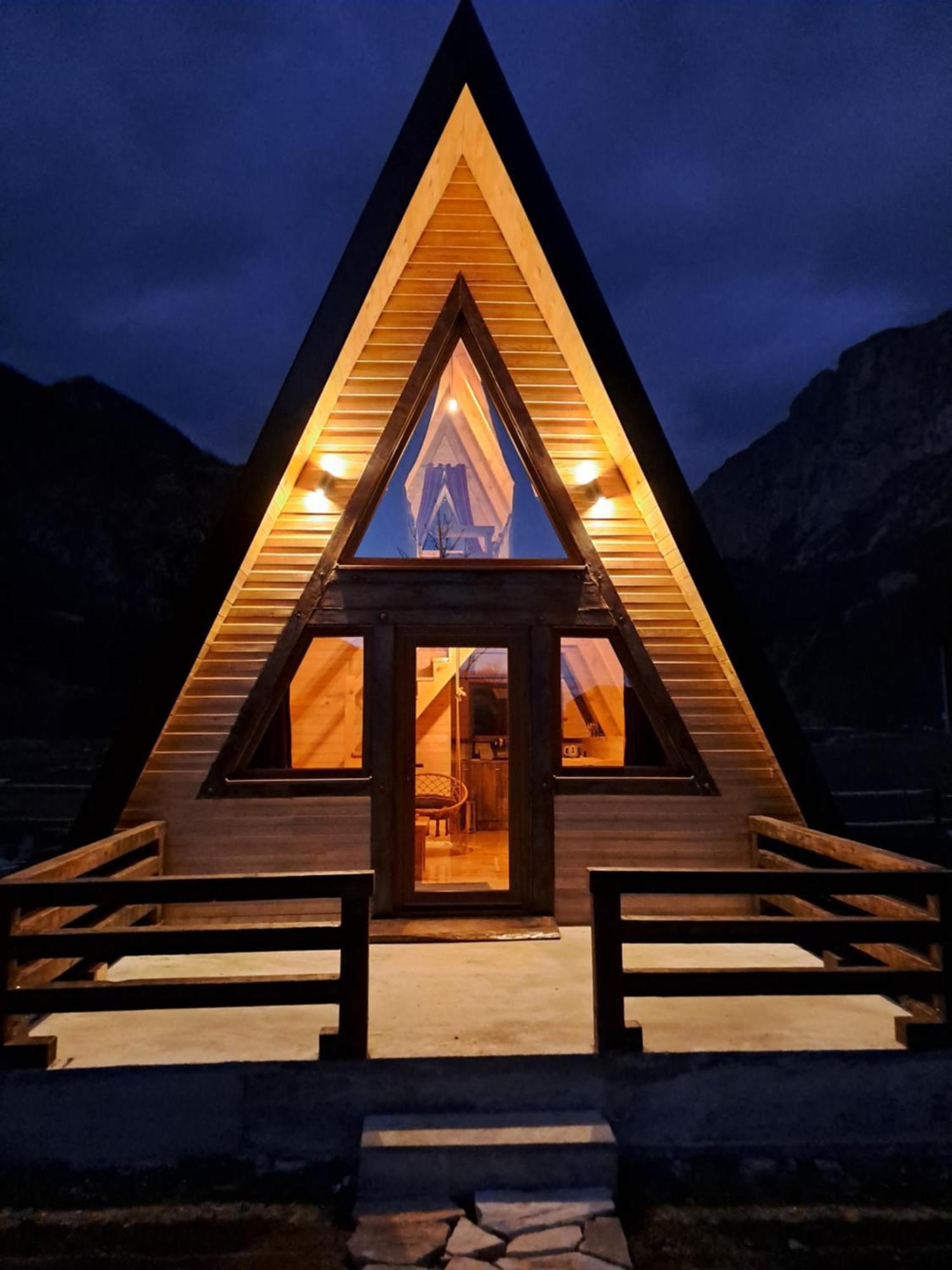 Wooden Cottages Konak Savnik エクステリア 写真