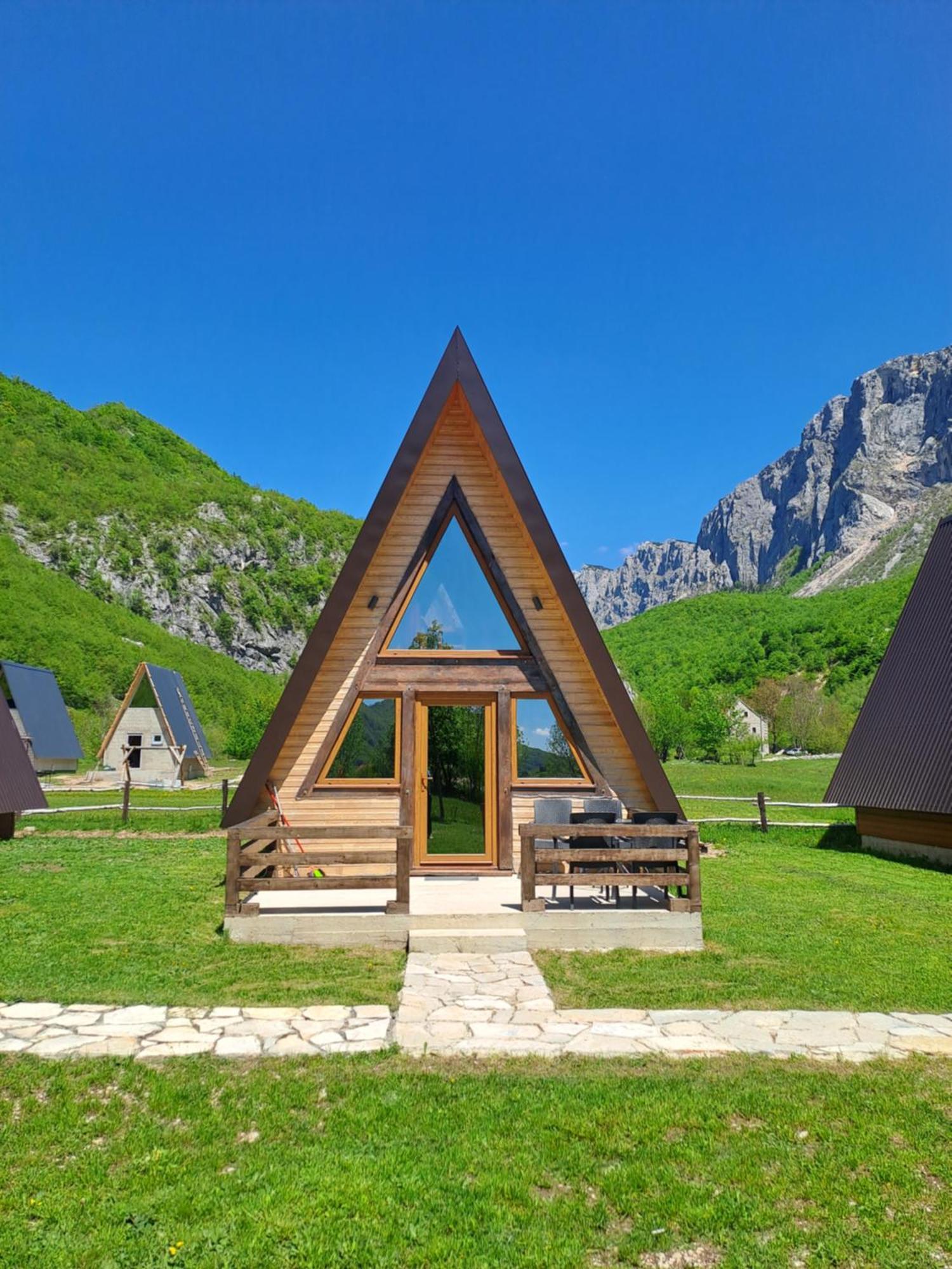 Wooden Cottages Konak Savnik エクステリア 写真